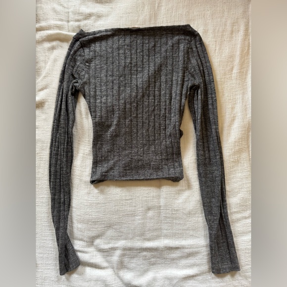Gray Ribbed Wrap Sweater - Picture 4 of 5